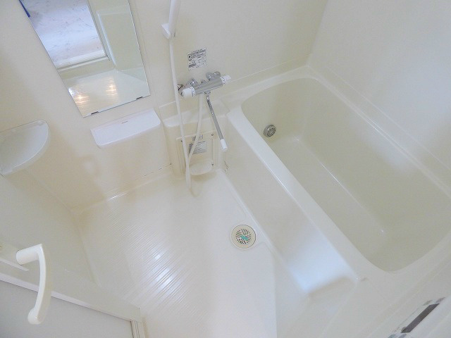 バス・シャワールーム　一日の疲れを癒すバスルームです★