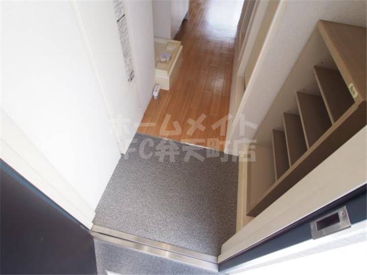 玄関　毎日通る玄関はこちらです