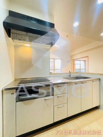 キッチン　同マンション別部屋　参考写真