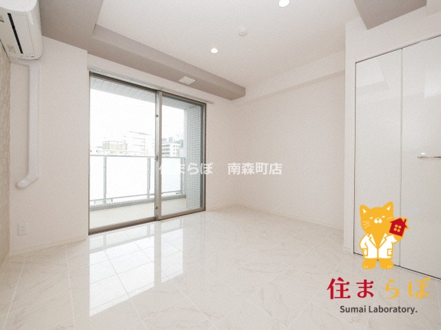 居室・リビング　「“合う暮らし”を、LINEで一緒に描こう。」