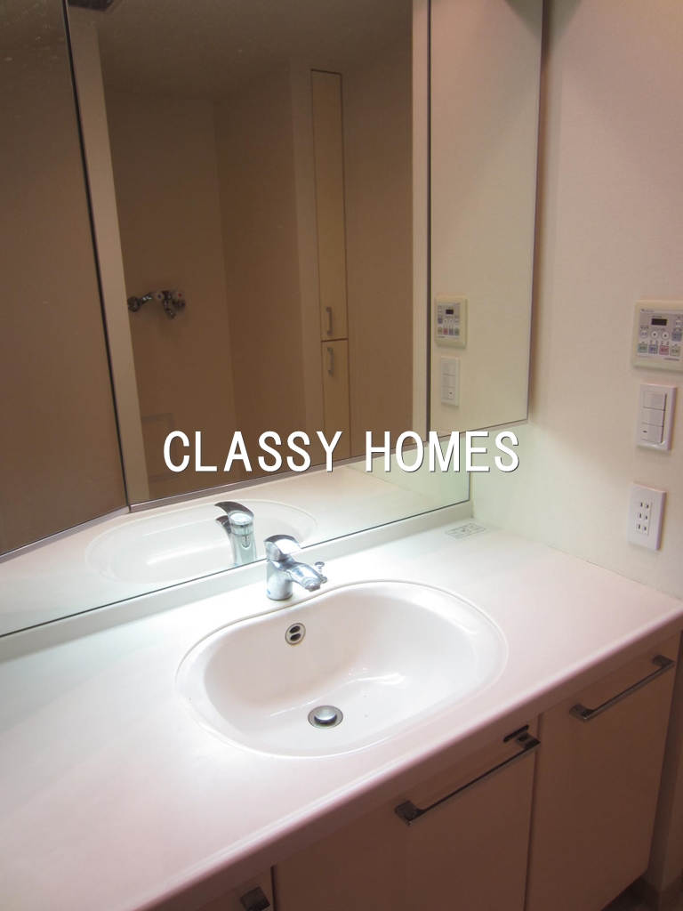 洗面設備　2003年竣工　サンフル芝浦キャナルオーパス：洗面台