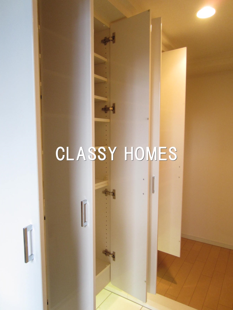 玄関　2003年竣工　サンフル芝浦キャナルオーパス：玄関