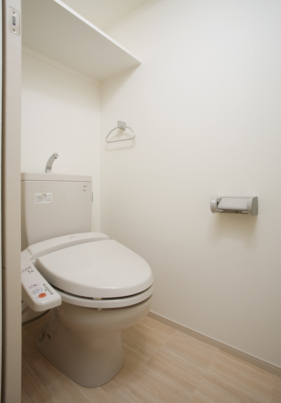 トイレ　ウォシュレット付