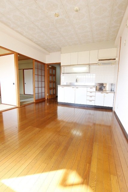 居室・リビング　同物件別号室の写真です。