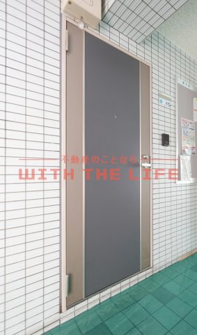 玄関　落ち着いた玄関です