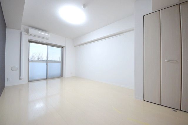 その他部屋・スペース　★広々洋室★