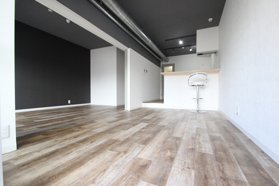 居室・リビング　※他号室の写真です