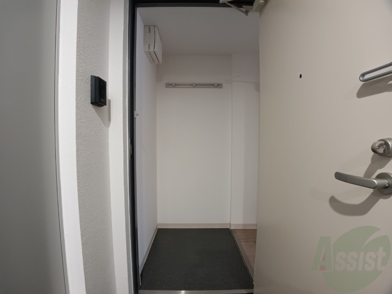 玄関　玄関にはシューズボックスもあり便利です！