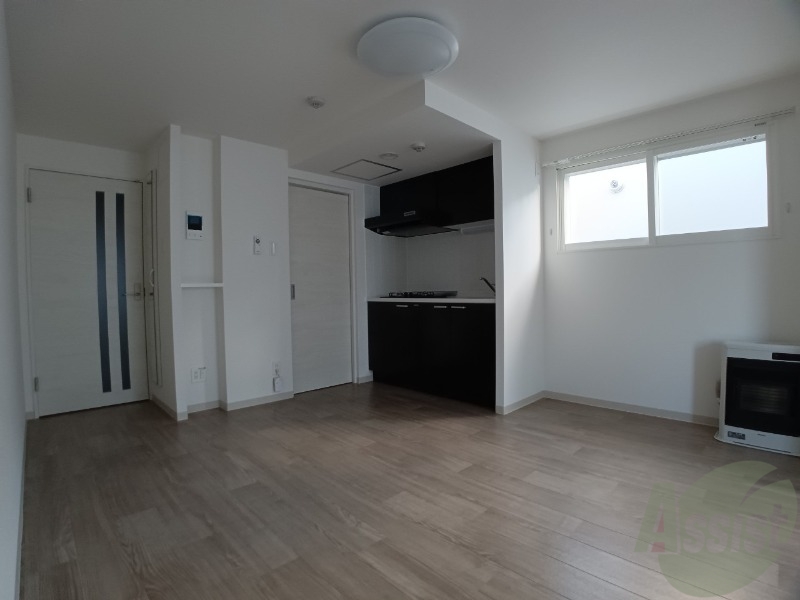 居室・リビング　広くてきれいなリビングです！快適に過ごせそうですね。