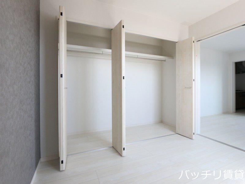 収納　同シリーズ写真の為、現況を優先致します。