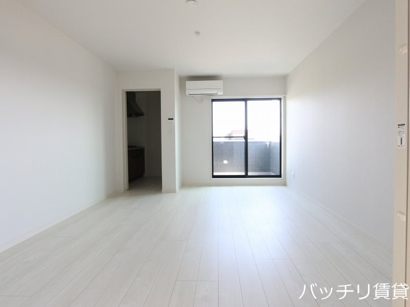 居室・リビング　同シリーズ写真の為、現況を優先致します。