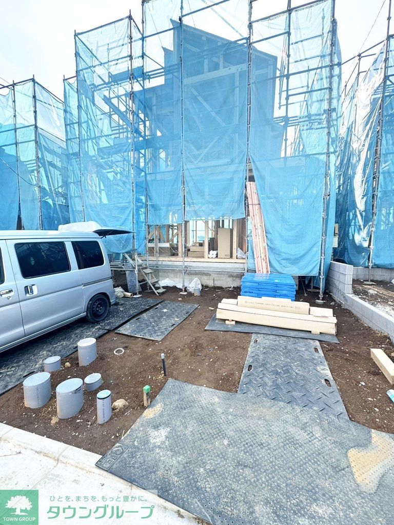 エントランス　駐車場