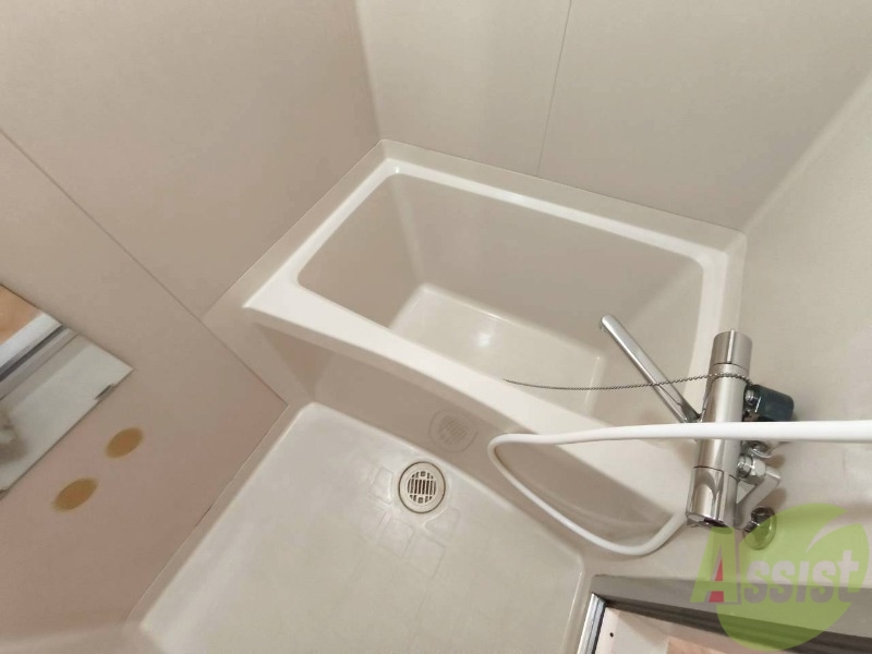 バス・シャワールーム　疲れを癒すには湯船でゆっくりするのが良いですよ。