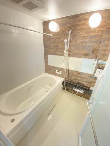 バス・シャワールーム