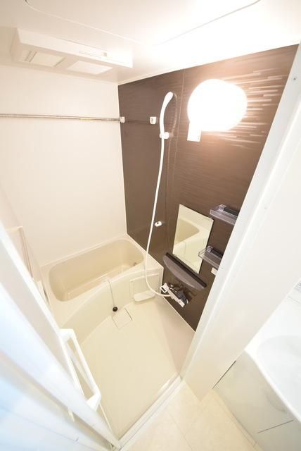 バス・シャワールーム　追い焚き・浴室乾燥機付き