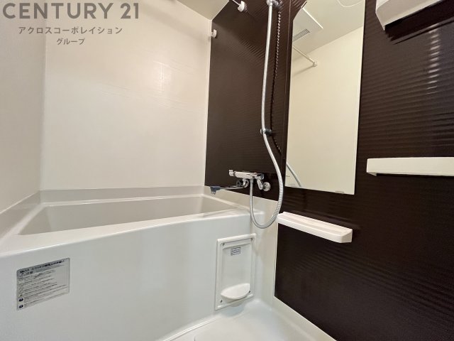 バス・シャワールーム　便利な浴室乾燥機付き♪