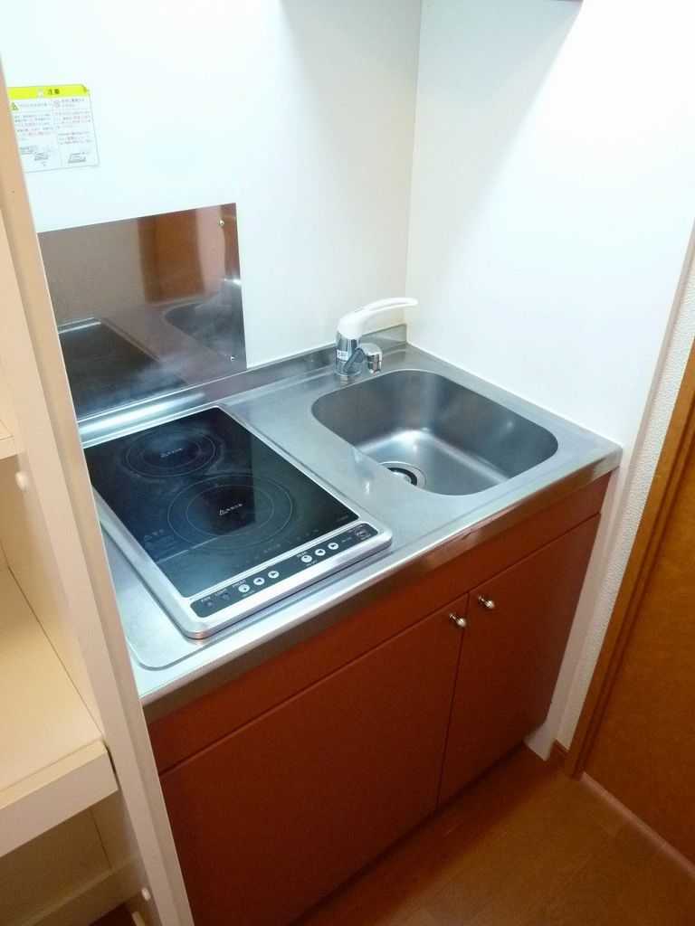 キッチン　あったまり早い電気調理器2口