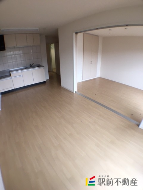 居室・リビング　広くリビング使えます★