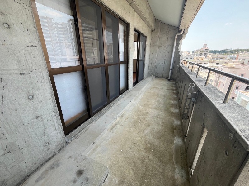バルコニー　※別部屋の参考写真となります。