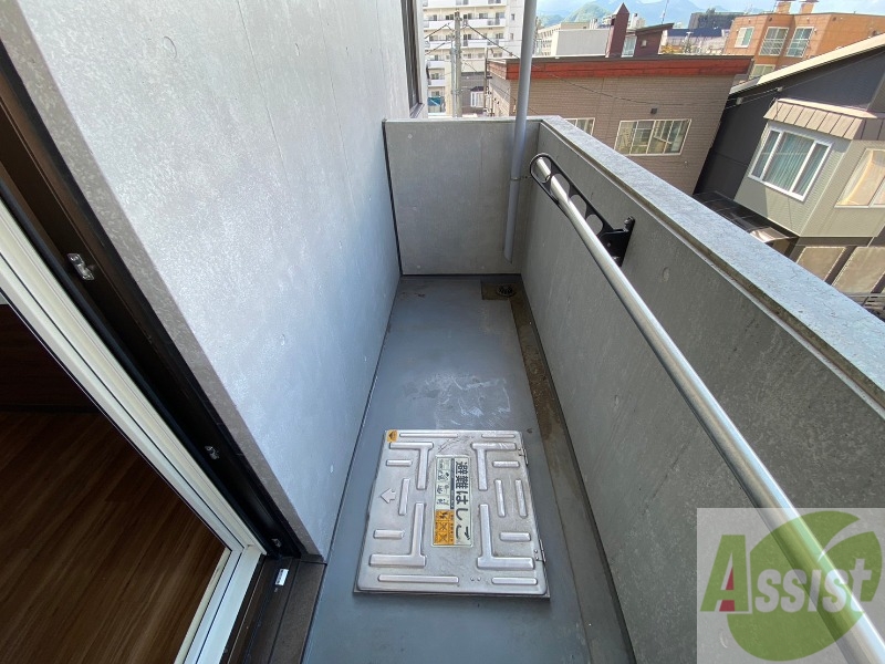 バルコニー　バルコニーが付いていますので一息ついてみてはいかがですか。