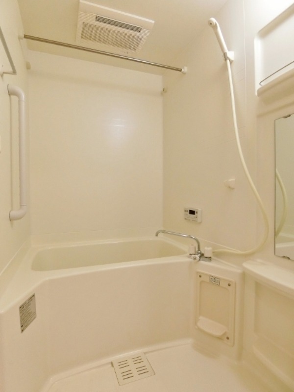 バス・シャワールーム　図面と現状に相違がある場合には現状を優先