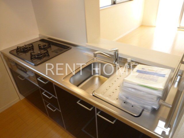 キッチン　カウンター式3口ガスシステムキッチン