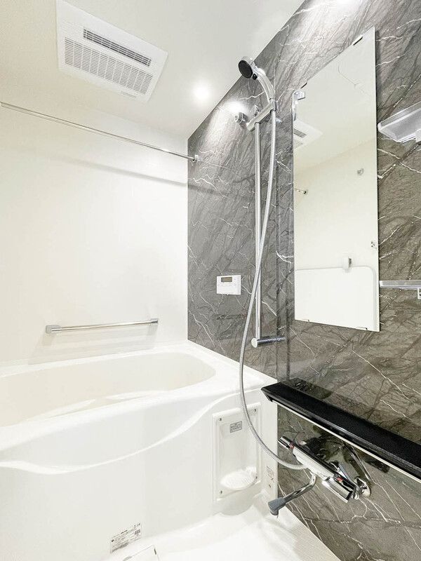 バス・シャワールーム　別部屋参考写真