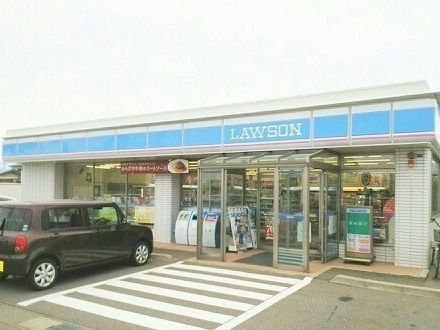 コンビニ　ローソン柏崎藤元町店（コンビニ）まで670m