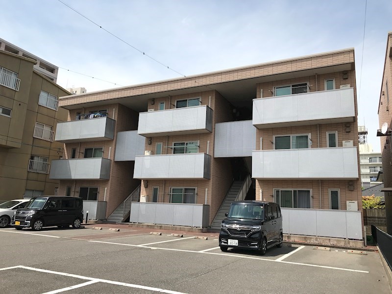 建物外観　2005年積水ハウス施工