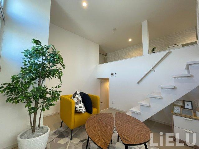 居室・リビング　同シリーズ物件のモデルルームになります※現況優先