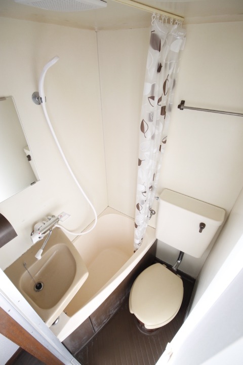 バス・シャワールーム　※他部屋参考写真