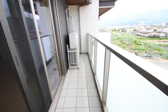 バルコニー　※別部屋の写真です
