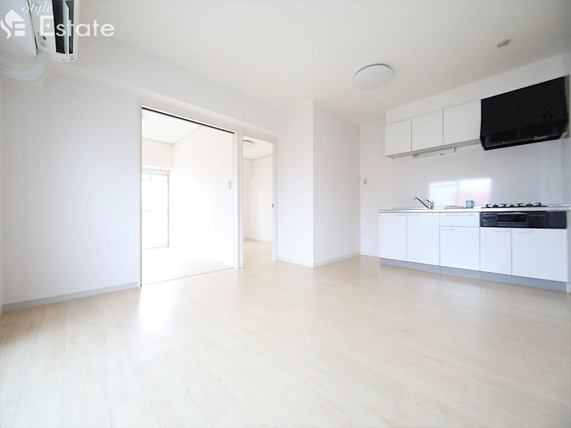 居室・リビング　内装