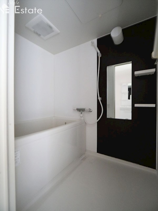 バス・シャワールーム　バスルーム