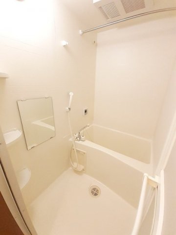 バス・シャワールーム　お風呂です