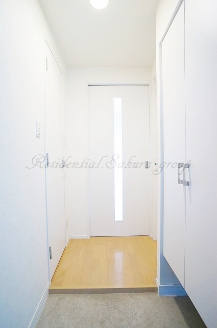 玄関　ゆとりある玄関スペース♪