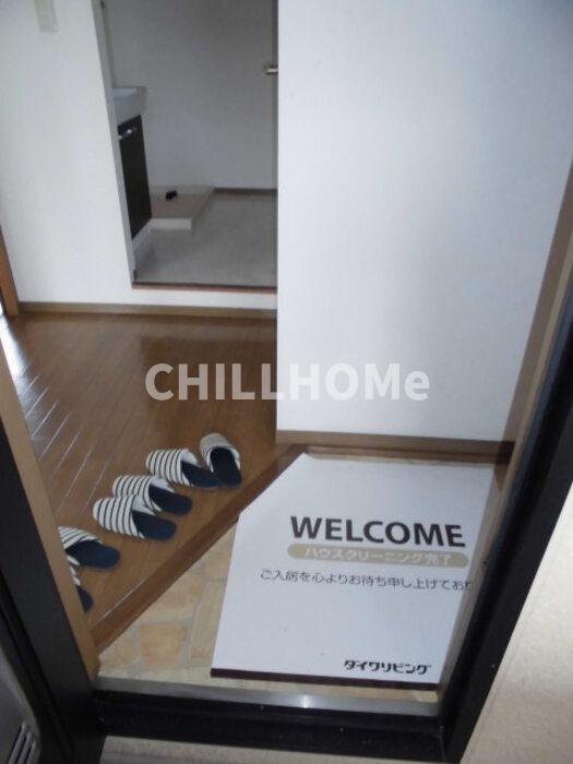 玄関　当社、チルホームのHPもご覧ください(^^)/物件情報多数♪