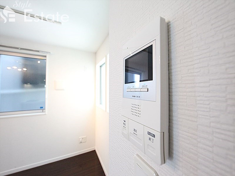 セキュリティ　モニター付きインターホン