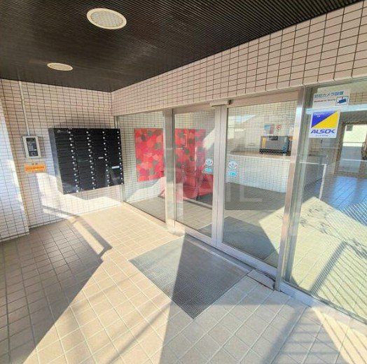 エントランス　エントランス