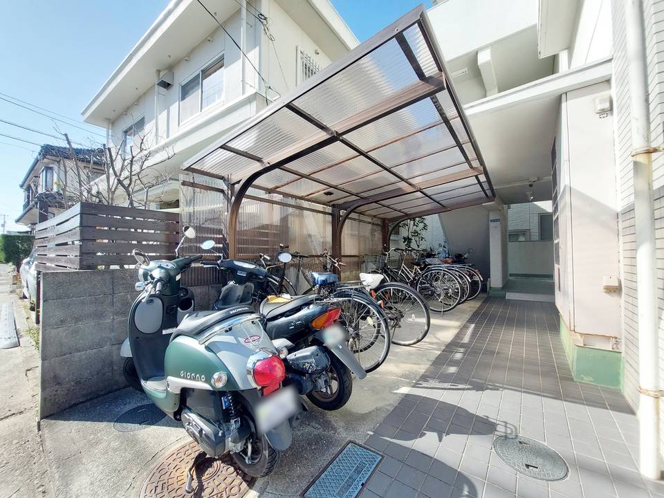 駐車場　駐輪場