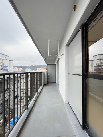 バルコニー　現況優先です。