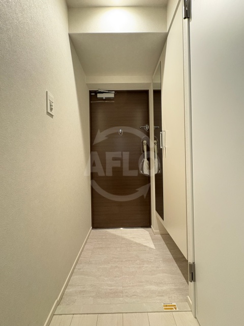 玄関　スプランディッド弁天町DUE　玄関