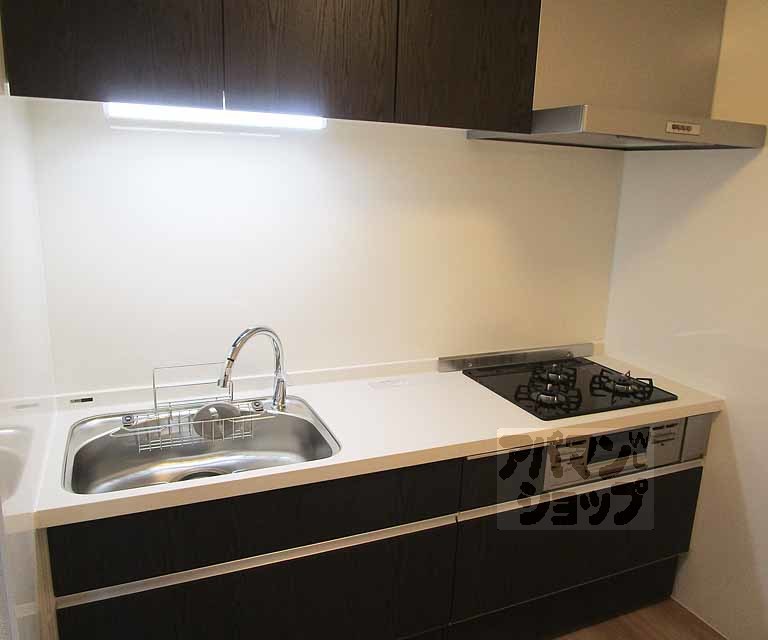 キッチン　３０１号室の写真です。