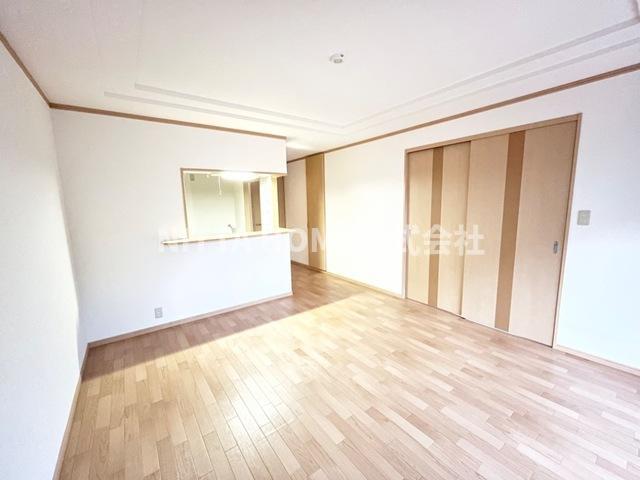 居室・リビング　リビングは10.1帖です◎