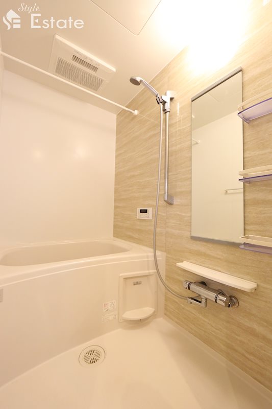 バス・シャワールーム　バスルーム