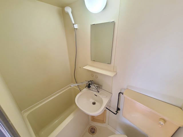 バス・シャワールーム　★３点ユニットバス仕様★