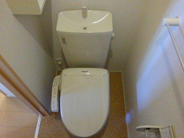 トイレ　トイレもきれいです