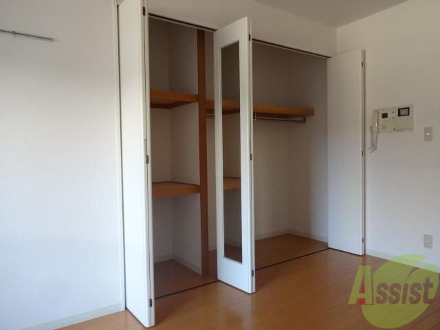 収納　荷物の多い女性のために収納力のあるクローゼット