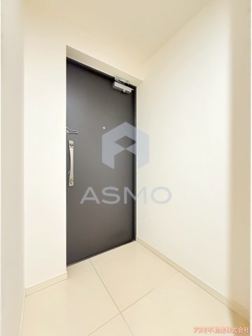 玄関　同マンション別部屋　参考写真