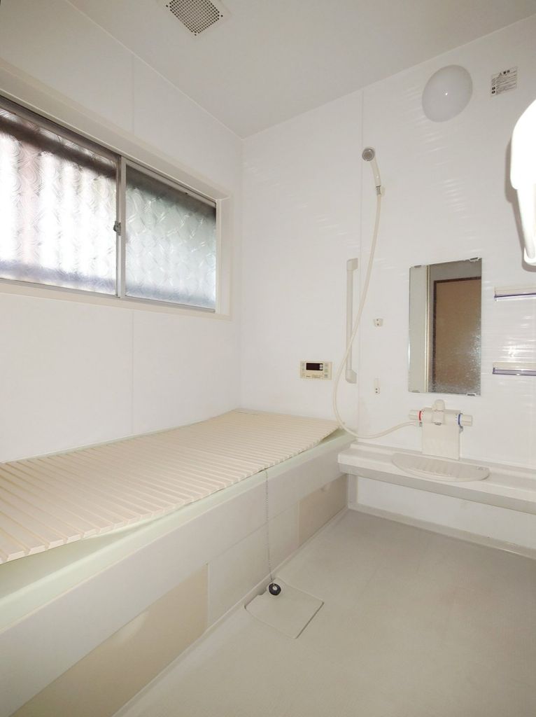 バス・シャワールーム　洗面